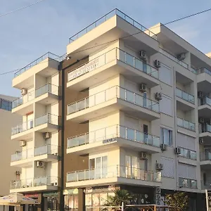 Appartement Roxhensi, Shëngjin
